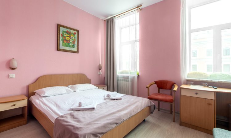 DOUBLE COMFORT WITH SOFA: superior double room with a double sofa bed in the center of St. Petersburg - Oktaviana Hotel 13