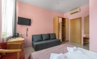 DOUBLE COMFORT WITH SOFA: superior double room with a double sofa bed in the center of St. Petersburg - Oktaviana Hotel 2