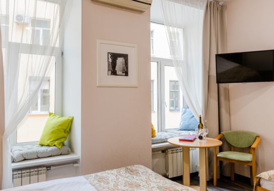 TRIPLE: triple room in the center of St. Petersburg - Oktaviana Hotel 4
