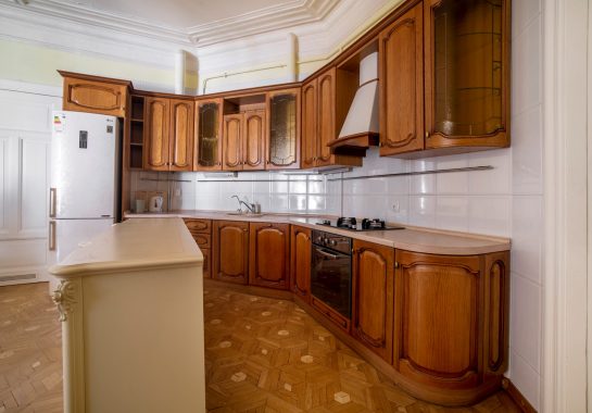 Kitchen Apartment on Rubinsteina 4 -6